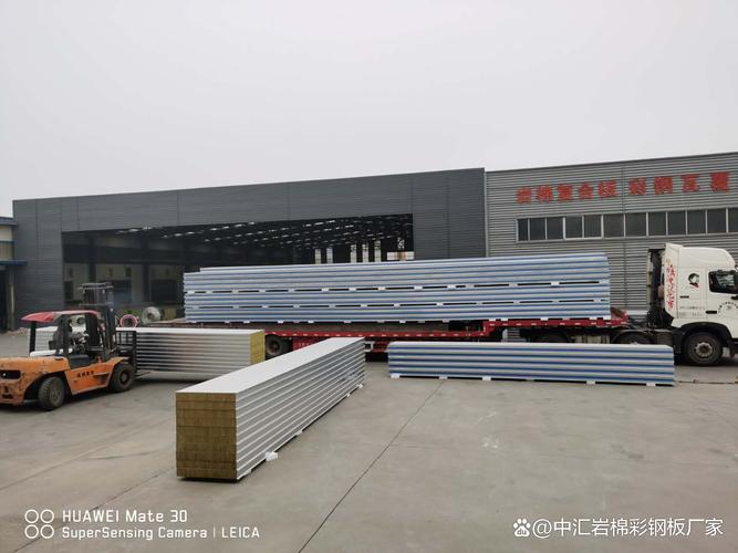 济宁建筑材料新选择 聚氨酯封边夹芯板的3大核心优势